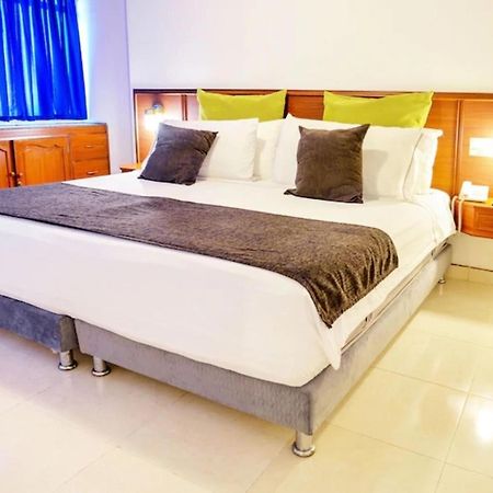 Hotel Thama Palmira  Extérieur photo